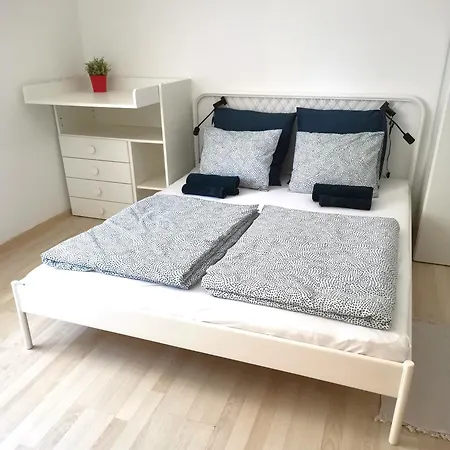 Corso Home, Διαμέρισμα