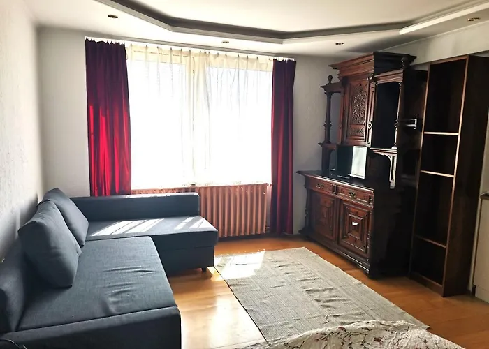 Corso Home, * كيستاي