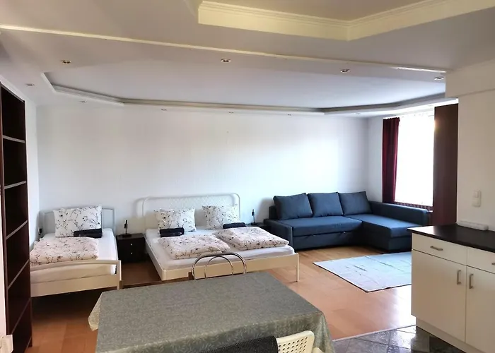 Corso Home, * كيستاي