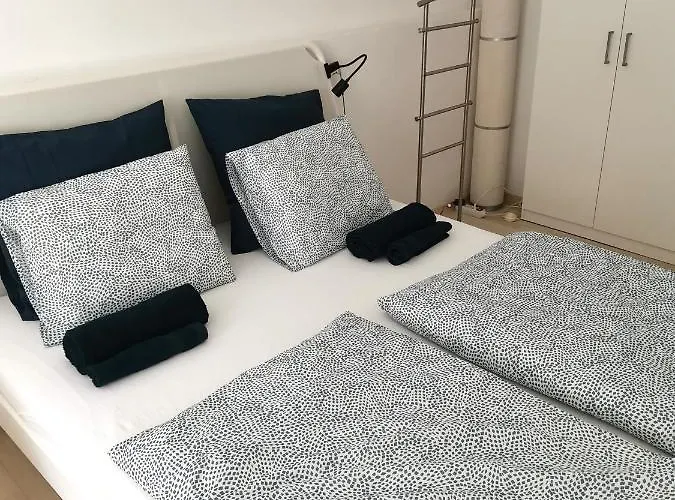 Corso Home, * كيستاي